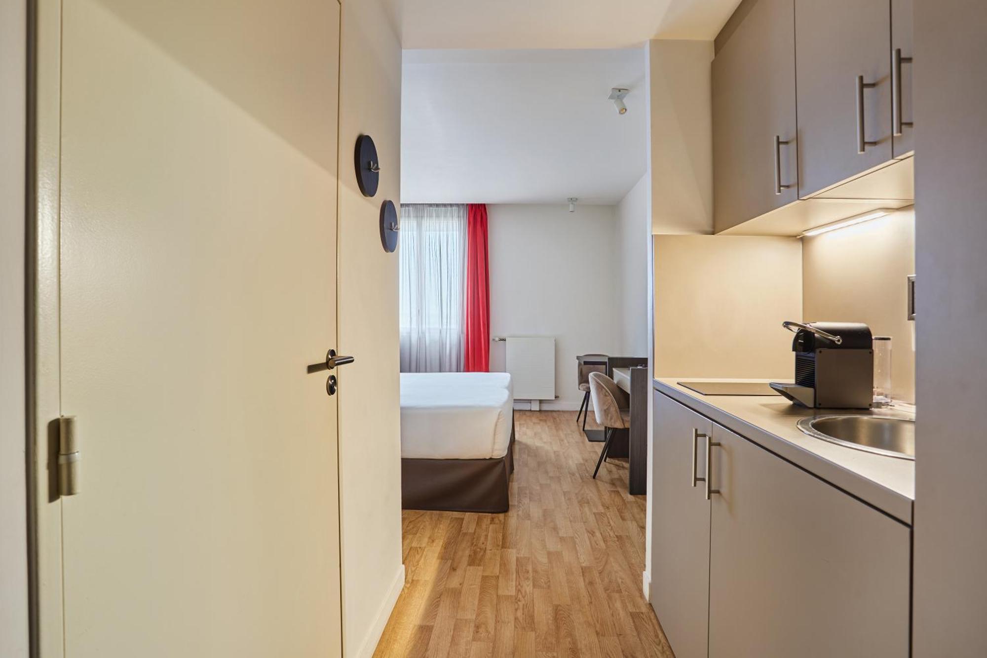 Appart Hotel Odalys City Paris Montmartre Exterior photo