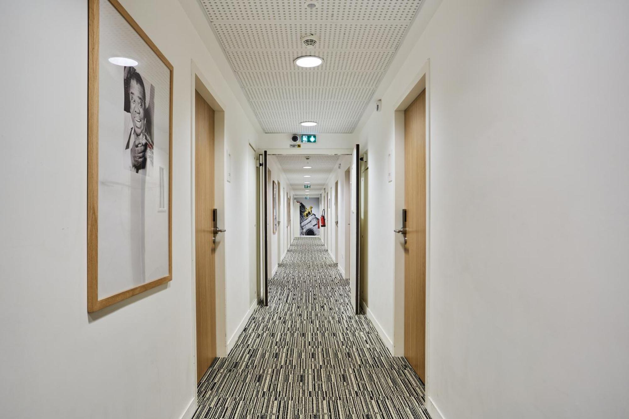 Appart Hotel Odalys City Paris Montmartre Exterior photo